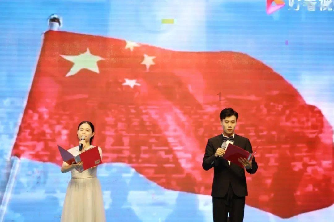 穴居人打高尔夫